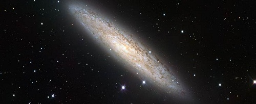 NGC 253 - VLT Survey Telescope snaps wide-field view of NGC 253